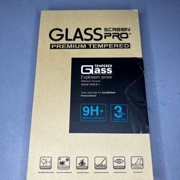 screen protector - Picture 2 of 2